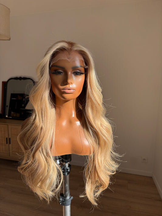 Champagne Blonde