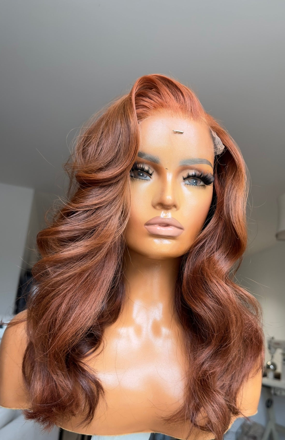 Duchesse closure wig